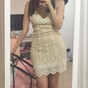 Ritmo Di Perla crochet dress